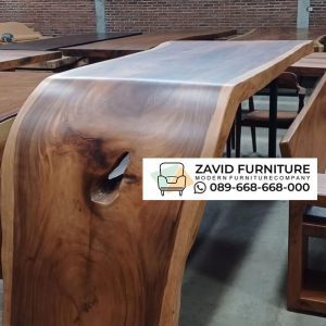 Meja Kayu Utuh Sulawesi Selatan Meja Kayu Utuh Sulawesi Selatan