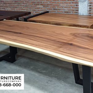 Meja Sumatra Barat Kayu Utuh Meja Sumatra Barat Kayu Utuh
