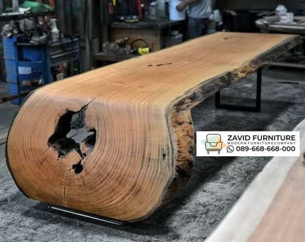 Meja Unik Desain Lengkung Kayu Trembesi Meja Unik Desain Lengkung Kayu Trembesi