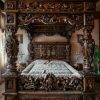 Tempat Tidur Kanopi Ukiran Mewah Tempat Tidur Kanopi Ukiran Mewah