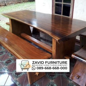 Meja Makan Trembesi Kombinasi Bangku Panjang