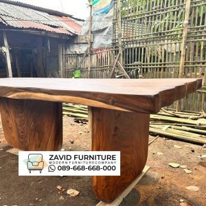 Meja Papan Kayu Trembesi