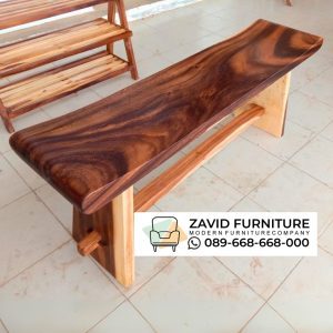 Bangku Panjang Trembesi