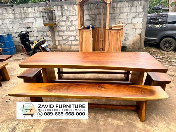 Meja Kayu Utuh Panjang Meja Kayu Utuh Panjang