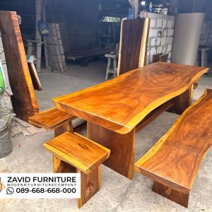 Meja Kayu Utuh Panjang
