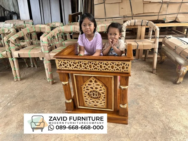 Mimbar Pendek Semi Majlis Kayu Jati Mimbar Pendek Semi Majlis Kayu Jati
