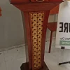 Podium Ceramah Bandung Desain Klasik Kayu Jati