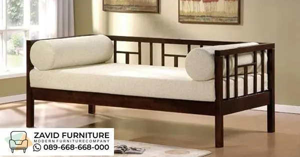 Bangku Aksen Geometris Kayu Jati Klasik