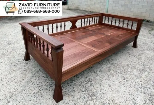 Bangku Santai Ukir Bubut Kayu Jati