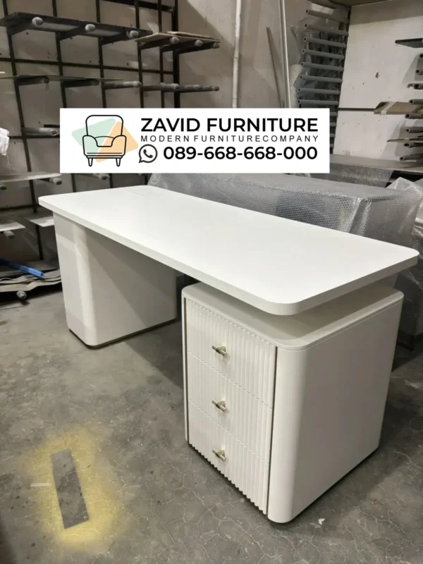 Meja Kantor Vera Curved
