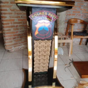 PODIUM ZAVID 2 Podium Surabaya Stainless Kombinasi Kayu Jati